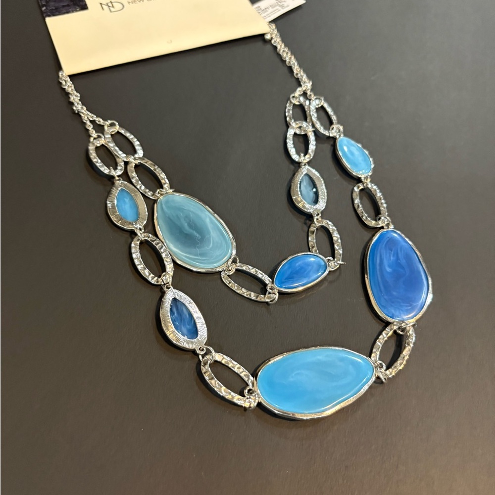 Elegant 2-Toned Blue and Silver Necklace - Picture 3 of 3